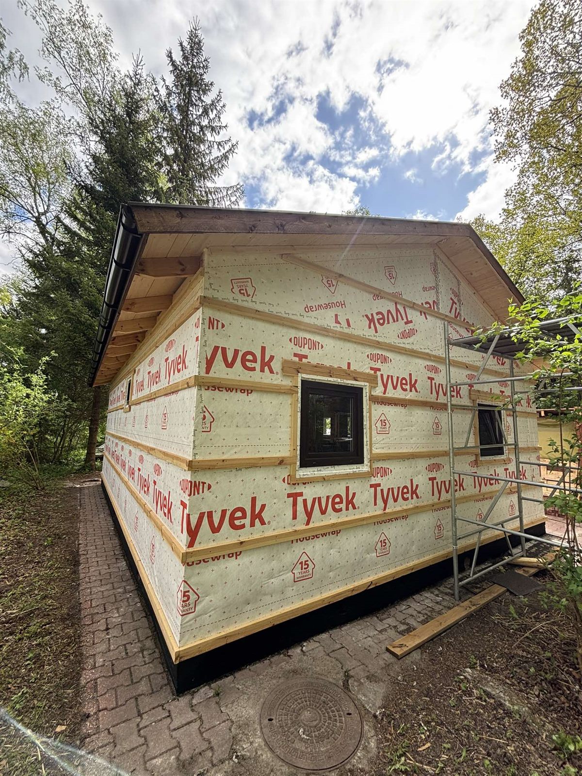 Realizacja Ad Astra Constructions — dom szkieletowy z wiatroizolacją