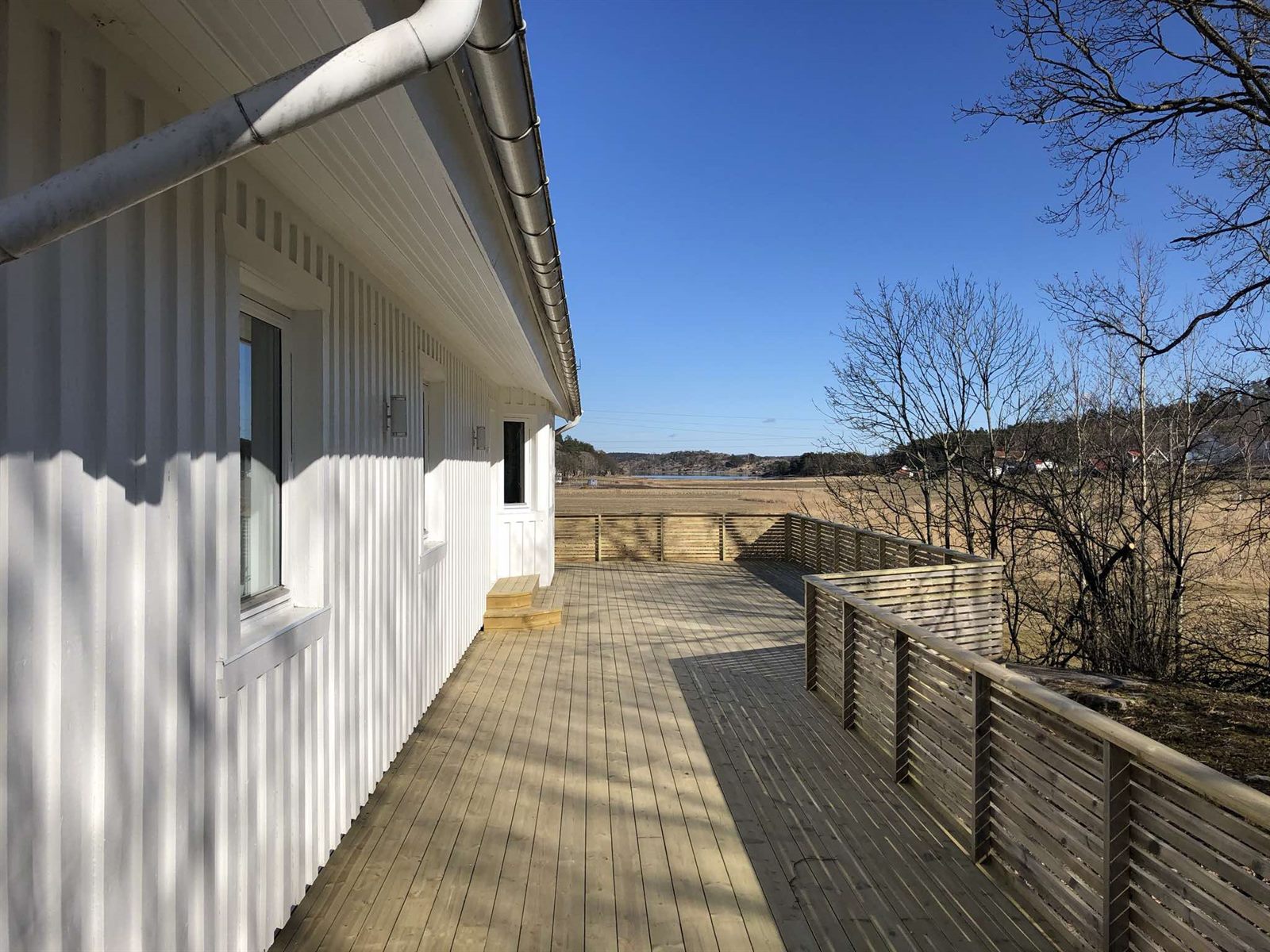 Realizacja Ad Astra Constructions — taras z balustradą